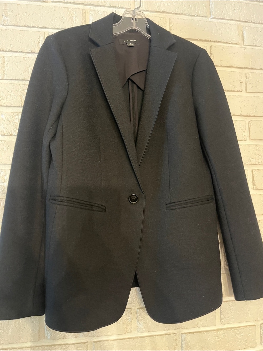 Ann Taylor Black Single-Button Women's Blazer